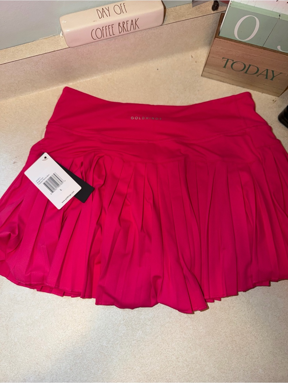 Goldhinge large skirt PLEATED TENNIS SKIRT $58 retail gold hinge bright pink